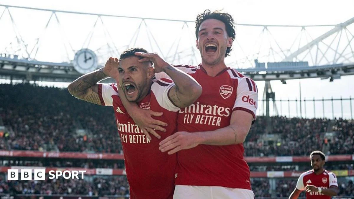Arsenal beat Leeds 2-1 as Guimaraes strikes again, Hincapie injured in warm-down